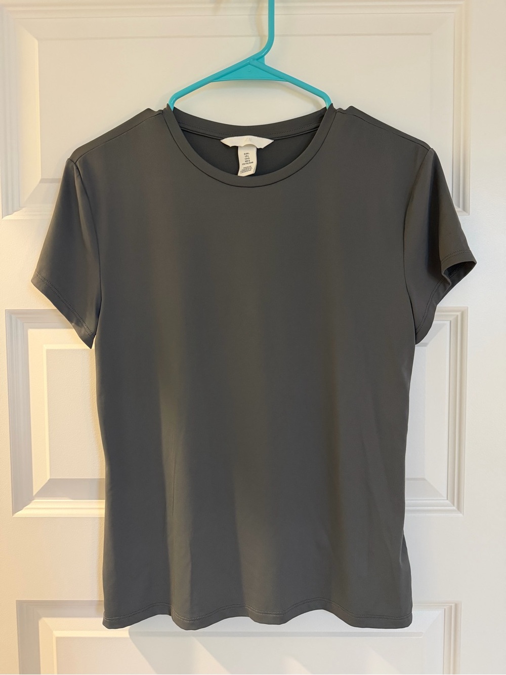 Classic Crewneck Women's Tee - Gray